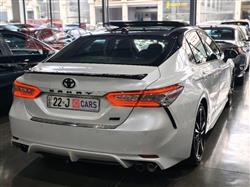 تۆیۆتا کامری